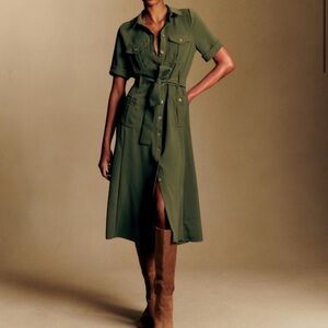 ISO🌿 Sezane Raquel Dress in green or dark blue.